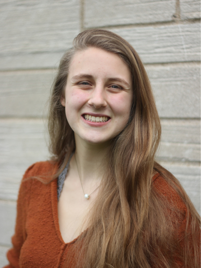 Elise Zeigler Headshot