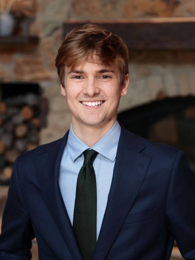 Snell Headshot